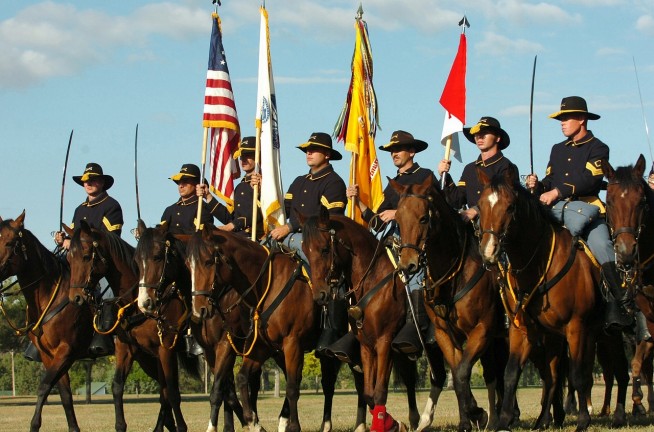 s-mounted-color-guard-871473_1280