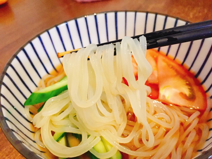 もりおか冷麺の麺