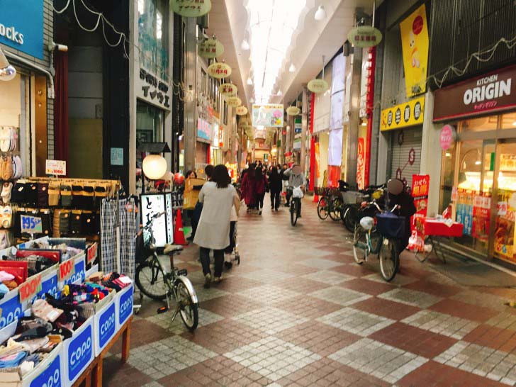 桃谷駅前商店街