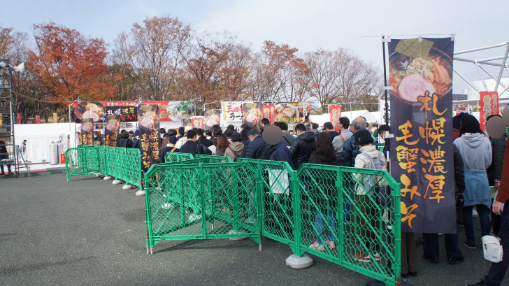 ラーメンEXPOの行列