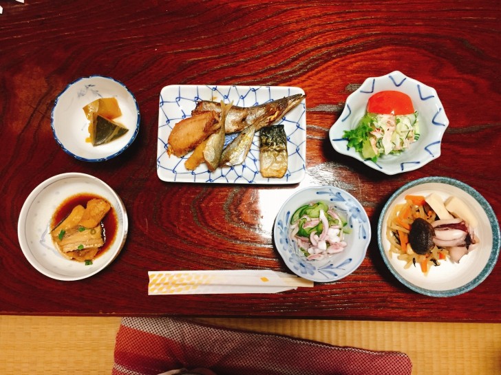 魚料理の朝ご飯